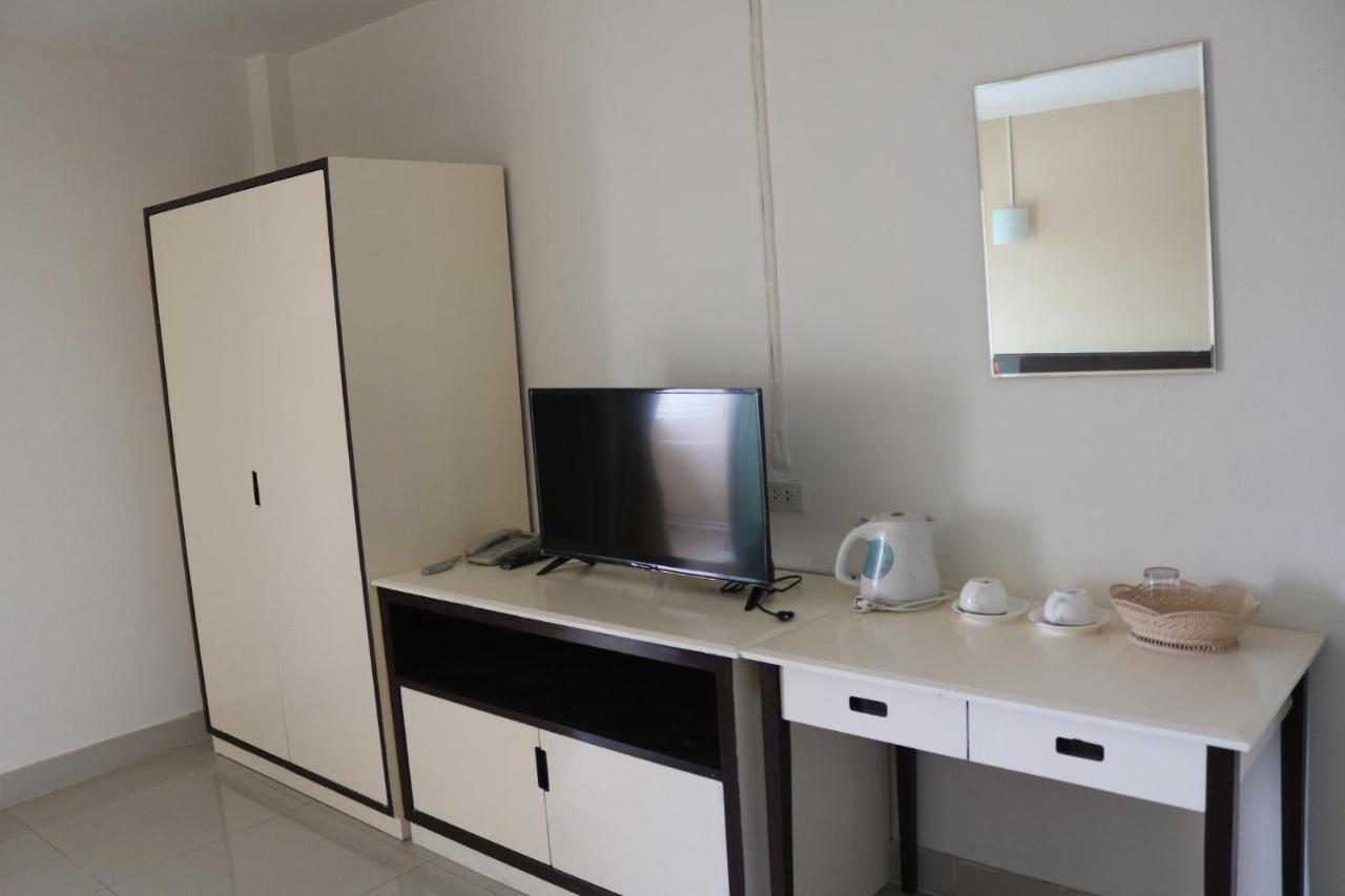 Appartamento Ladapan Mansion Nonthaburi Esterno foto