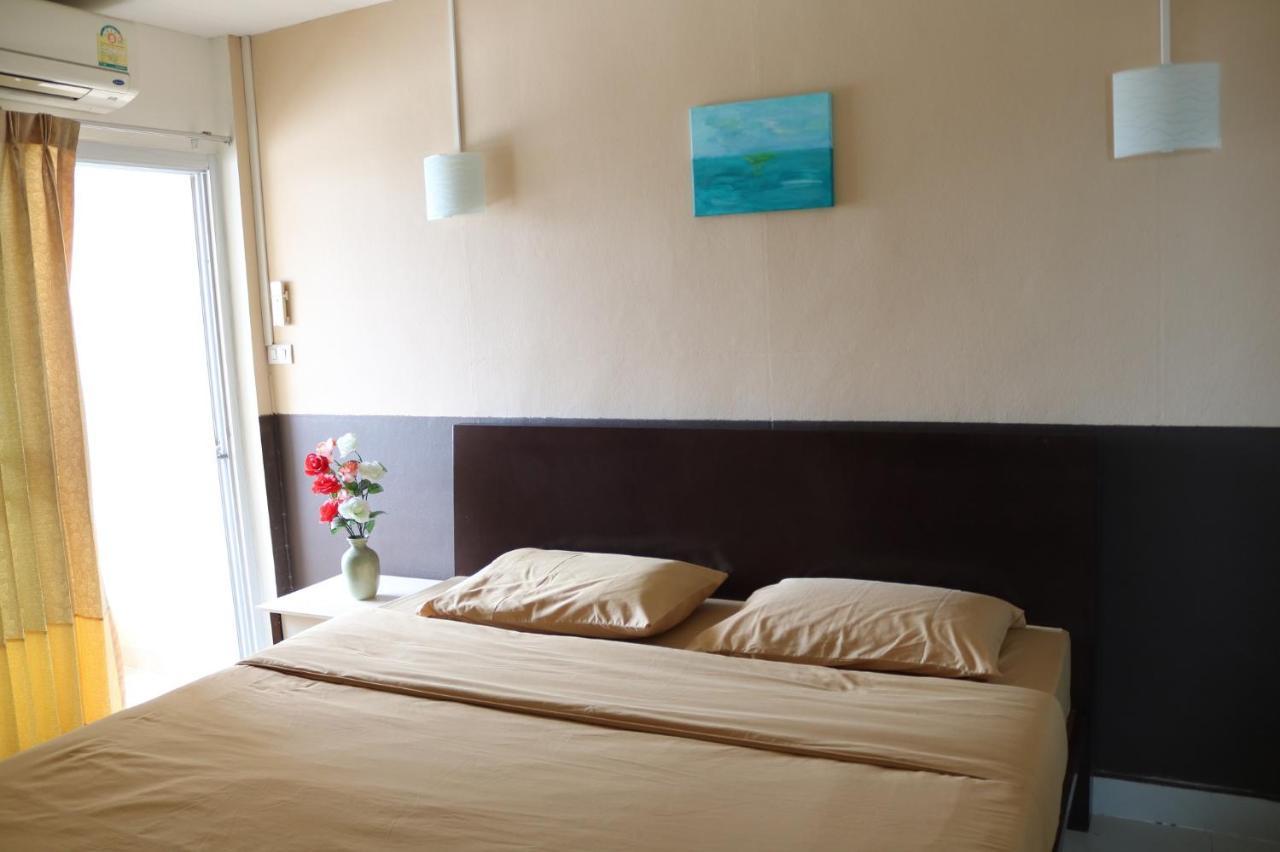 Appartamento Ladapan Mansion Nonthaburi Esterno foto