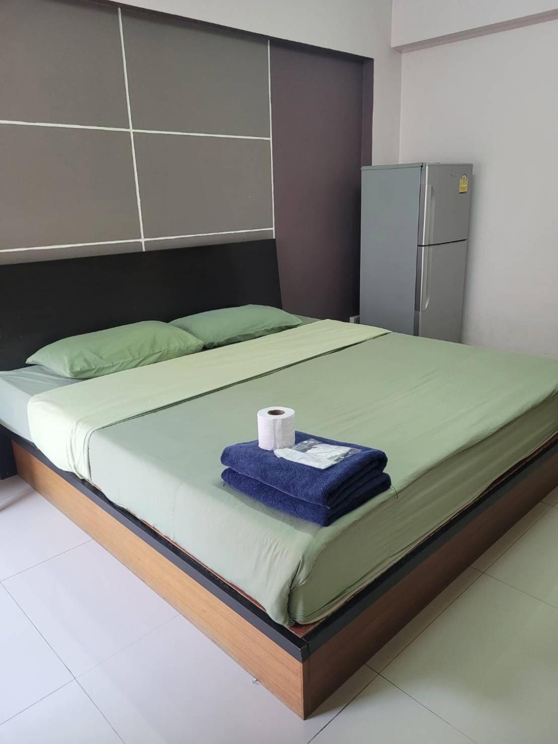 Appartamento Ladapan Mansion Nonthaburi Esterno foto